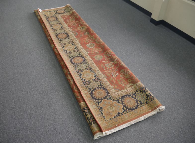 How to Flatten a Rug That Has Been Folded